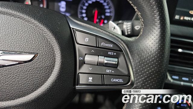 Genesis G70 2020 — photo 23