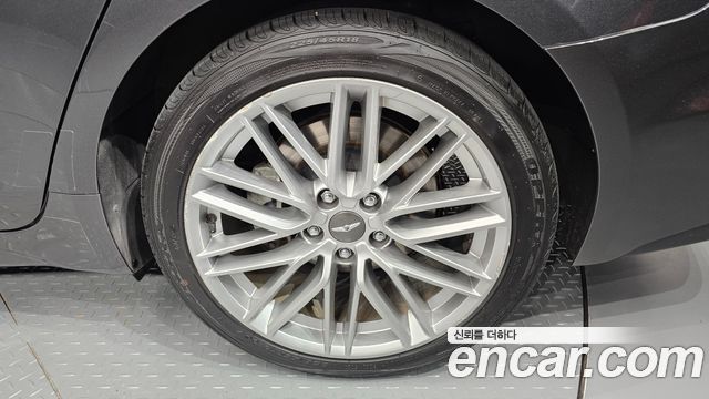 Genesis G70 2020 — photo 7