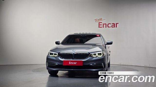 BMW 5-Series 2020 — photo 3