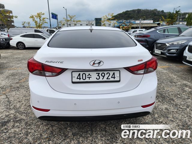 Hyundai AVANTE 2016 — photo 4