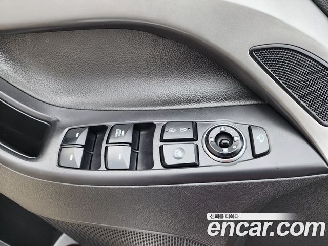 Hyundai AVANTE 2016 — photo 15