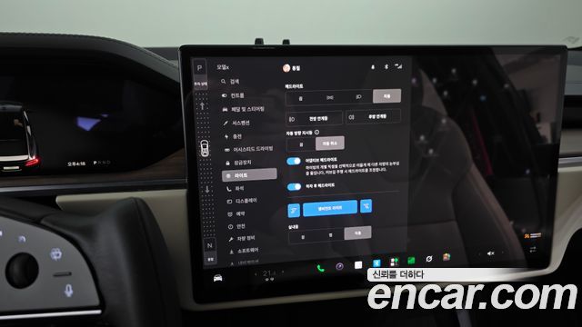 Tesla Model X 2024 — photo 22
