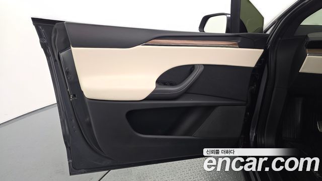 Tesla Model X 2024 — photo 14