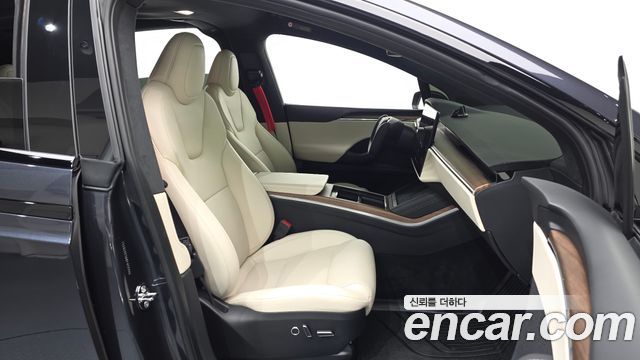Tesla Model X 2024 — photo 16