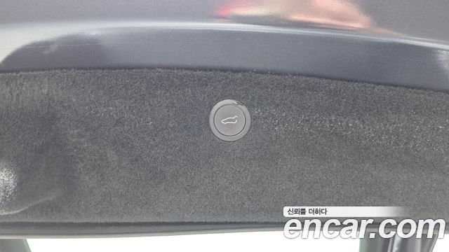 Tesla Model X 2024 — photo 27