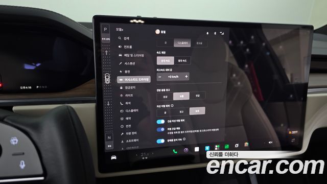 Tesla Model X 2024 — photo 28