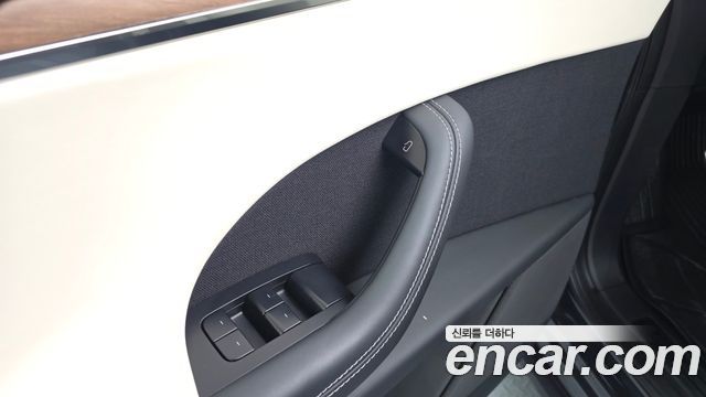 Tesla Model X 2024 — photo 29