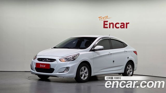 Hyundai Accent 2014 — photo 1