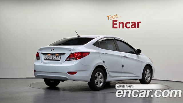 Hyundai Accent 2014 — photo 2