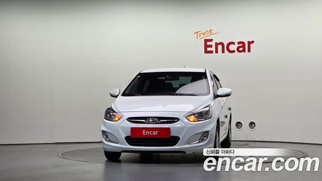 Hyundai Accent 2014 — photo 3