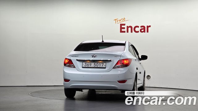Hyundai Accent 2014 — photo 4