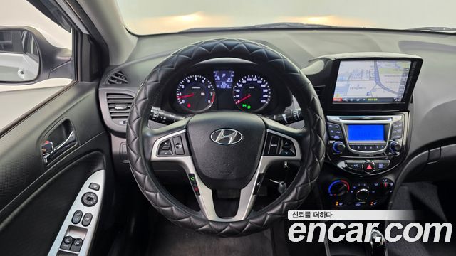 Hyundai Accent 2014 — photo 14