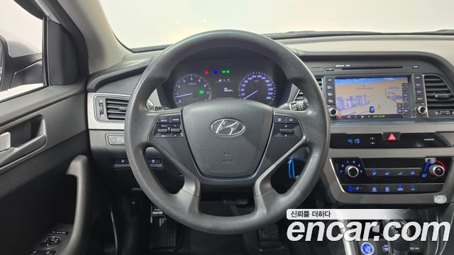Hyundai Sonata 2015 — photo 12