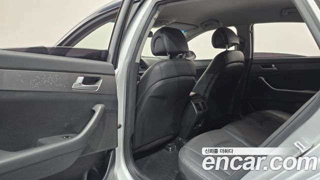 Hyundai Sonata 2015 — photo 18