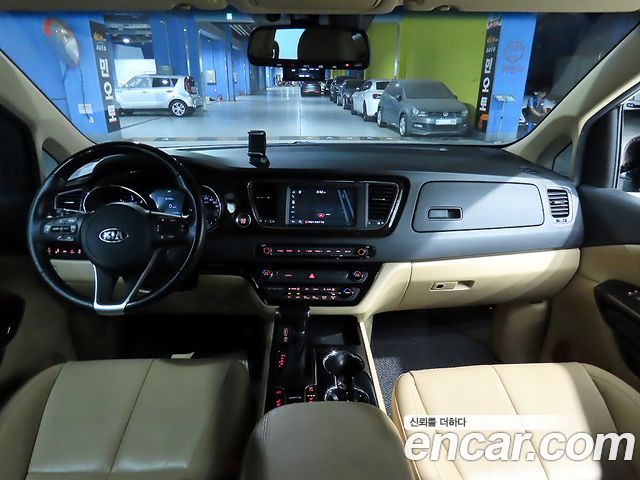 Kia Canival 2020 — photo 5