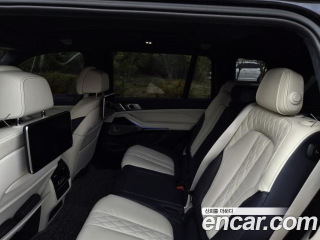 BMW X7 2019 — photo 8