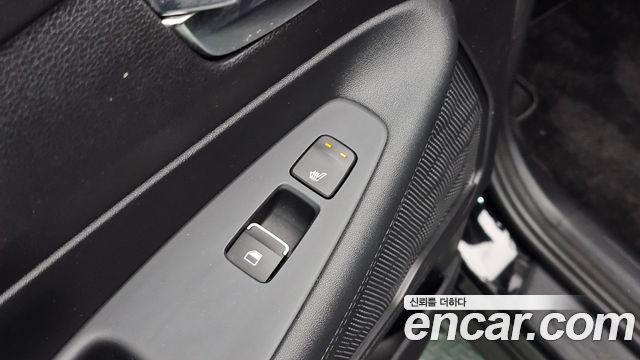 Hyundai Santafe 2022 — photo 18