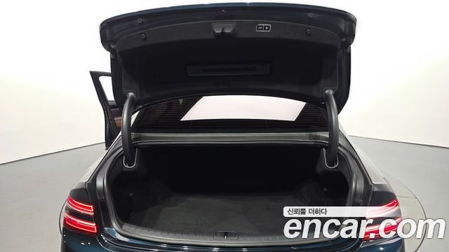 Genesis G80 2022 — photo 20