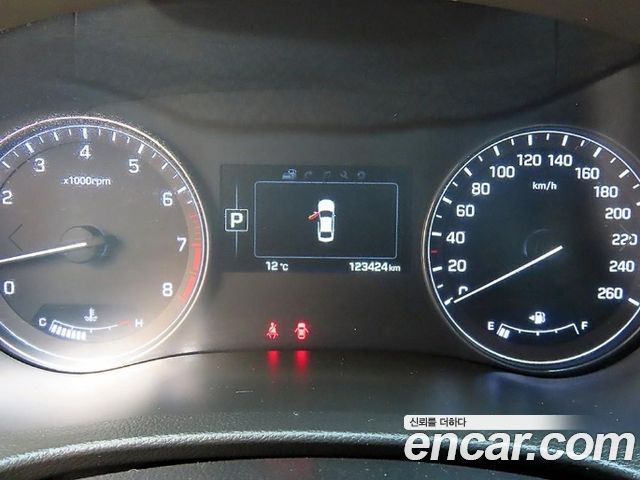 Hyundai Genesis 2014 — photo 9