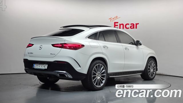 Mercedes-Benz GLE-Class 2023 — photo 2