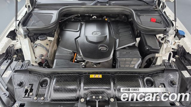 Mercedes-Benz GLE-Class 2023 — photo 6