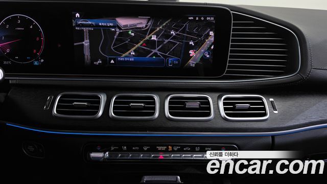 Mercedes-Benz GLE-Class 2023 — photo 18