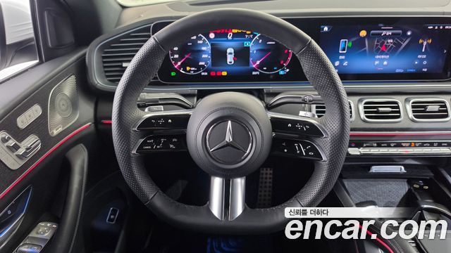 Mercedes-Benz GLE-Class 2023 — photo 19