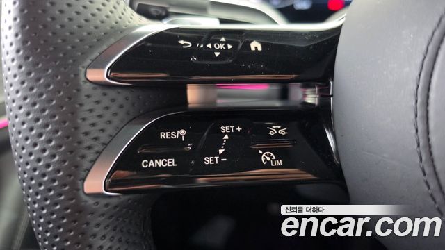 Mercedes-Benz GLE-Class 2023 — photo 22