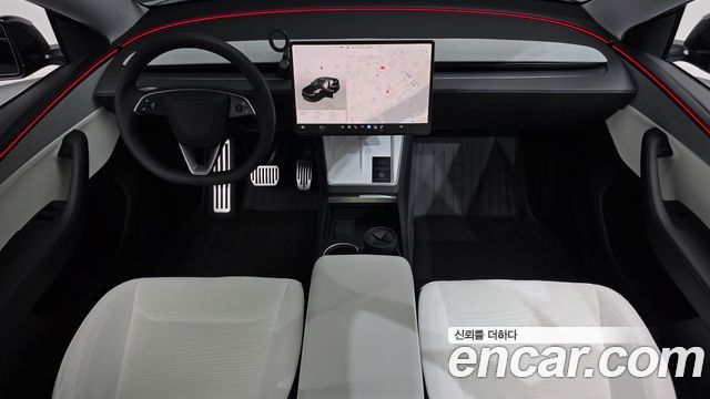 Tesla Model Y 2025 — photo 10