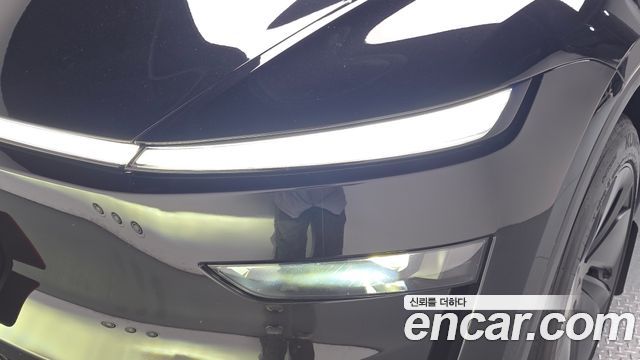 Tesla Model Y 2025 — photo 8