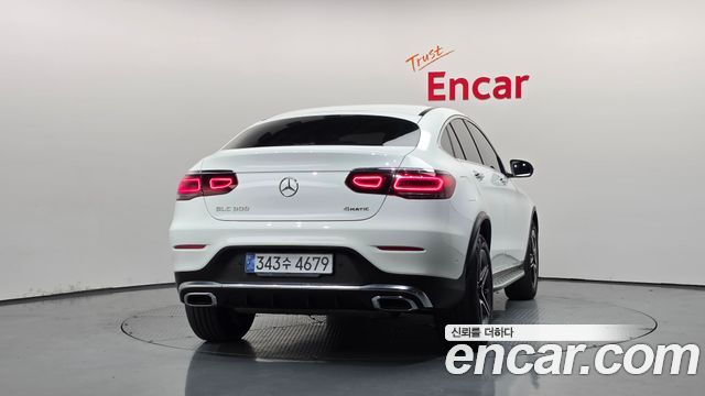 Mercedes-Benz GLC-Class 2023 — photo 4