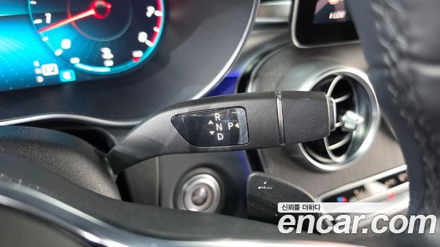 Mercedes-Benz GLC-Class 2023 — photo 12