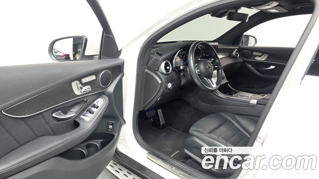 Mercedes-Benz GLC-Class 2023 — photo 13