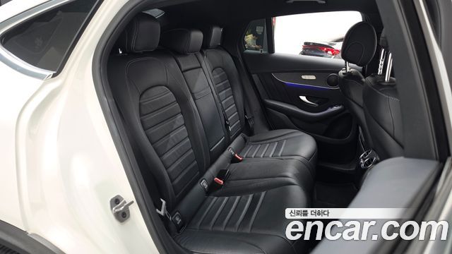Mercedes-Benz GLC-Class 2023 — photo 17