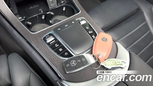 Mercedes-Benz GLC-Class 2023 — photo 21