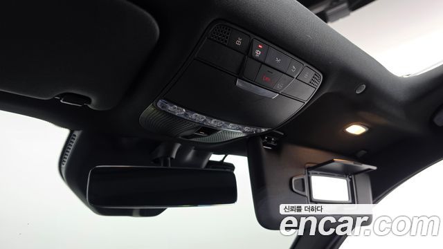 Mercedes-Benz GLC-Class 2023 — photo 24