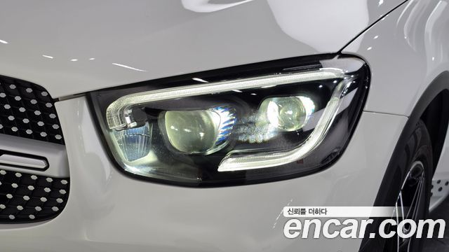 Mercedes-Benz GLC-Class 2023 — photo 8