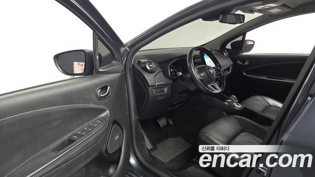 Renault Korea Zoe 2021 — photo 13