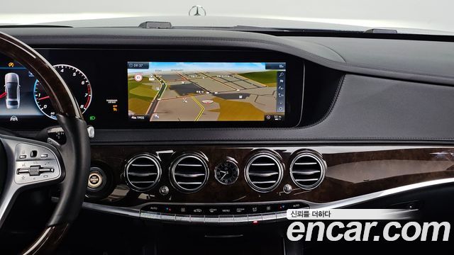 Mercedes-Benz S-Class 2018 — photo 20