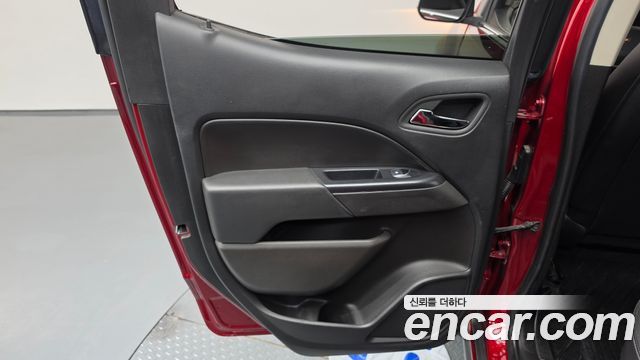 Chevrolet Korea Colorado 2020 — photo 15