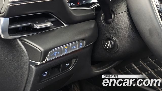 Genesis GV80 2020 — photo 27