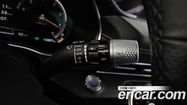 Genesis GV80 2020 — photo 29