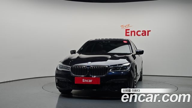 BMW 7-Series 2018 — photo 3
