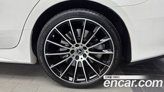 Mercedes-Benz CLS-Class 2021 — photo 7