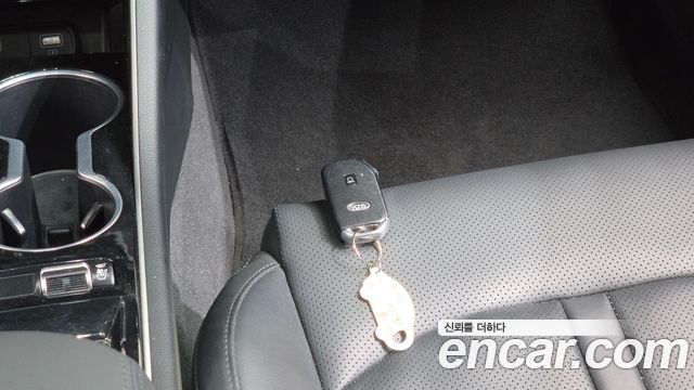 Kia K5 2021 — photo 21
