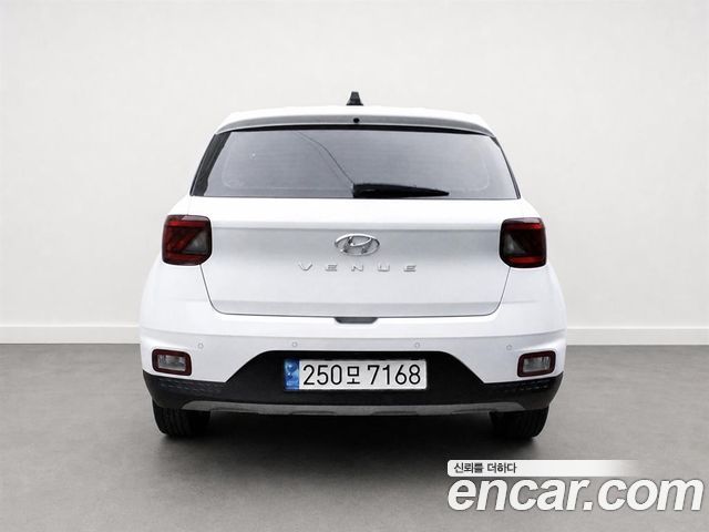 Hyundai Venue 2022 — photo 3