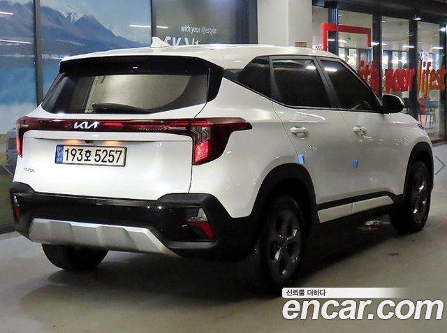 Kia Seltos 2023 — photo 4