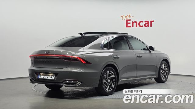 Hyundai Grandeur 2022 — photo 2
