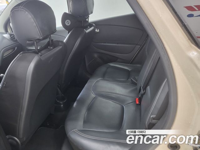 Renault Korea QM3 2015 — photo 10