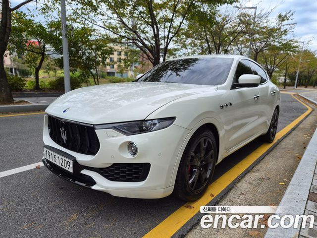 Maserati Levante 2017 — photo 1